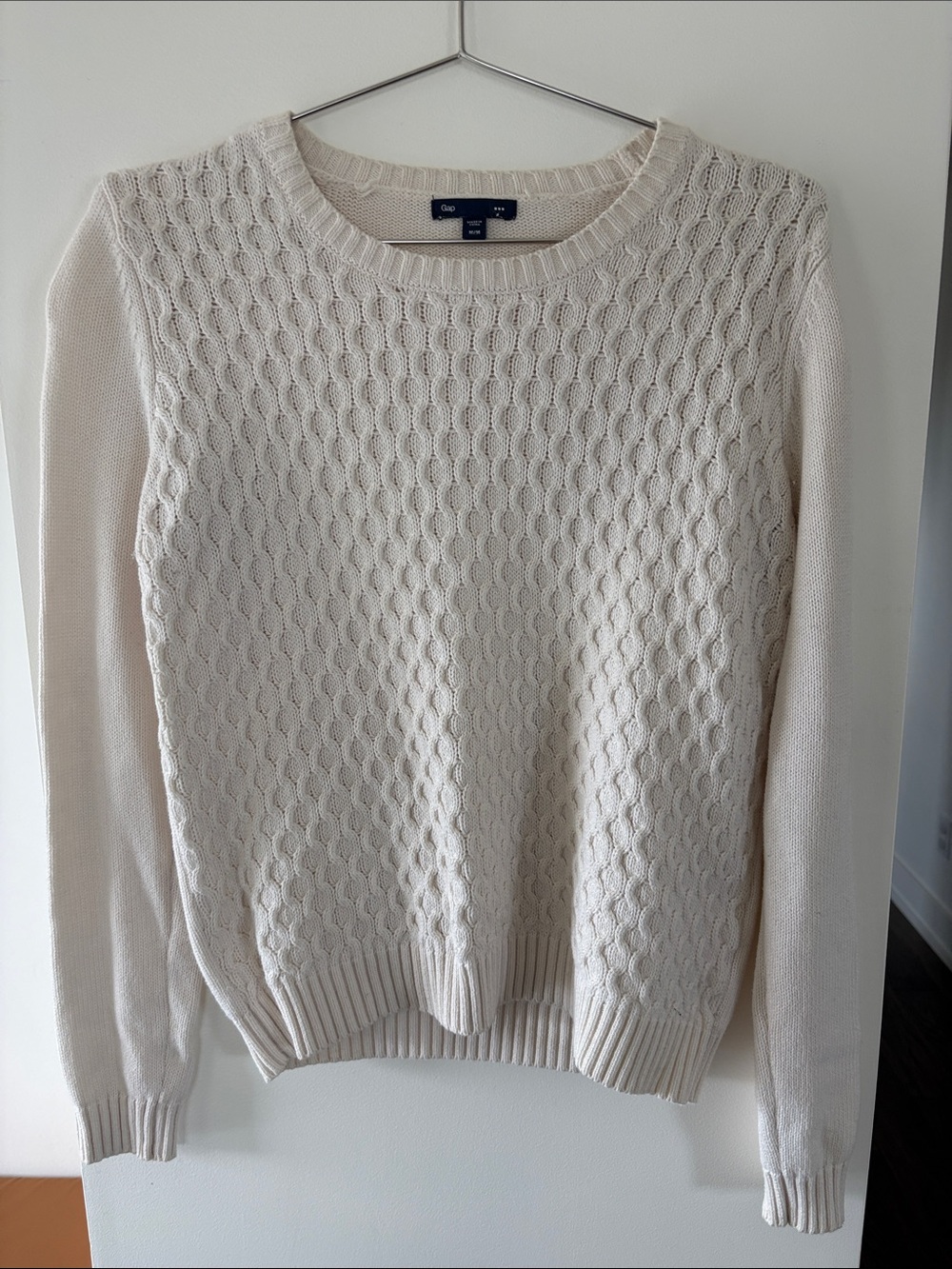 GAP Women's Ivory Cable Crew Neck Sweater